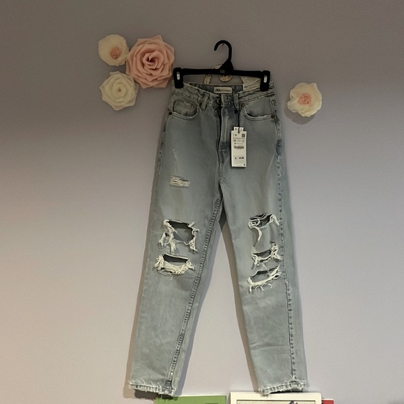 Zara Denim - Zara classic mom fit distressed jeans size 0 NWT